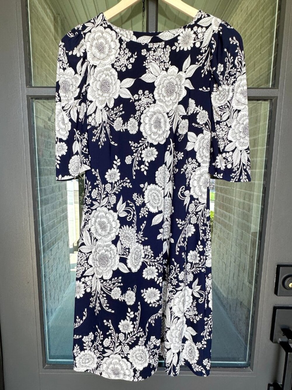 Tommy Hilfiger Elbow-Sleeve Knee Length Jersey Pullover Dress Size 4 Navy Floral